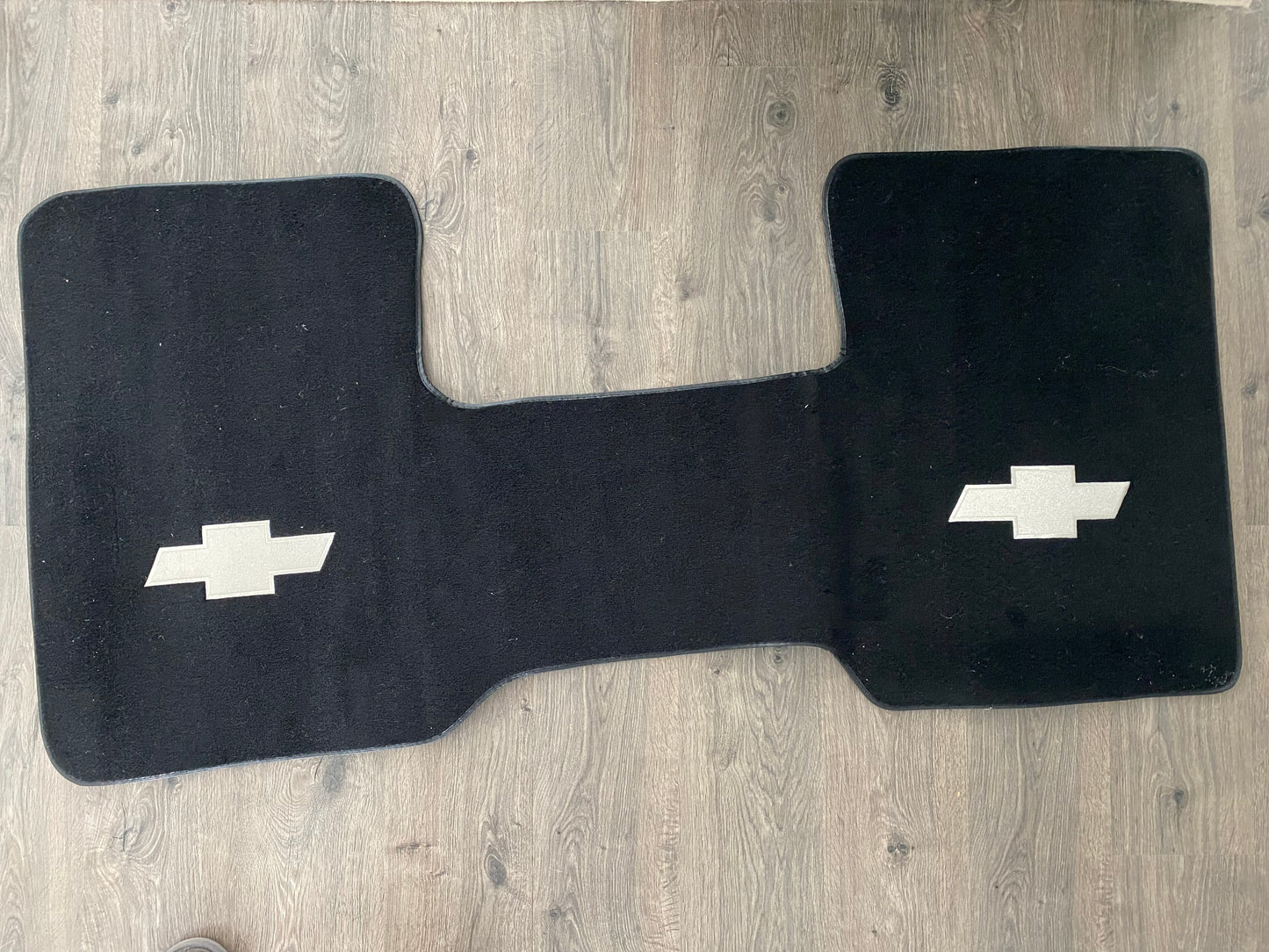 1975-1986 Chevrolet C10 2WD Auto Low Tunnel Floor Mat Front Row 1pc